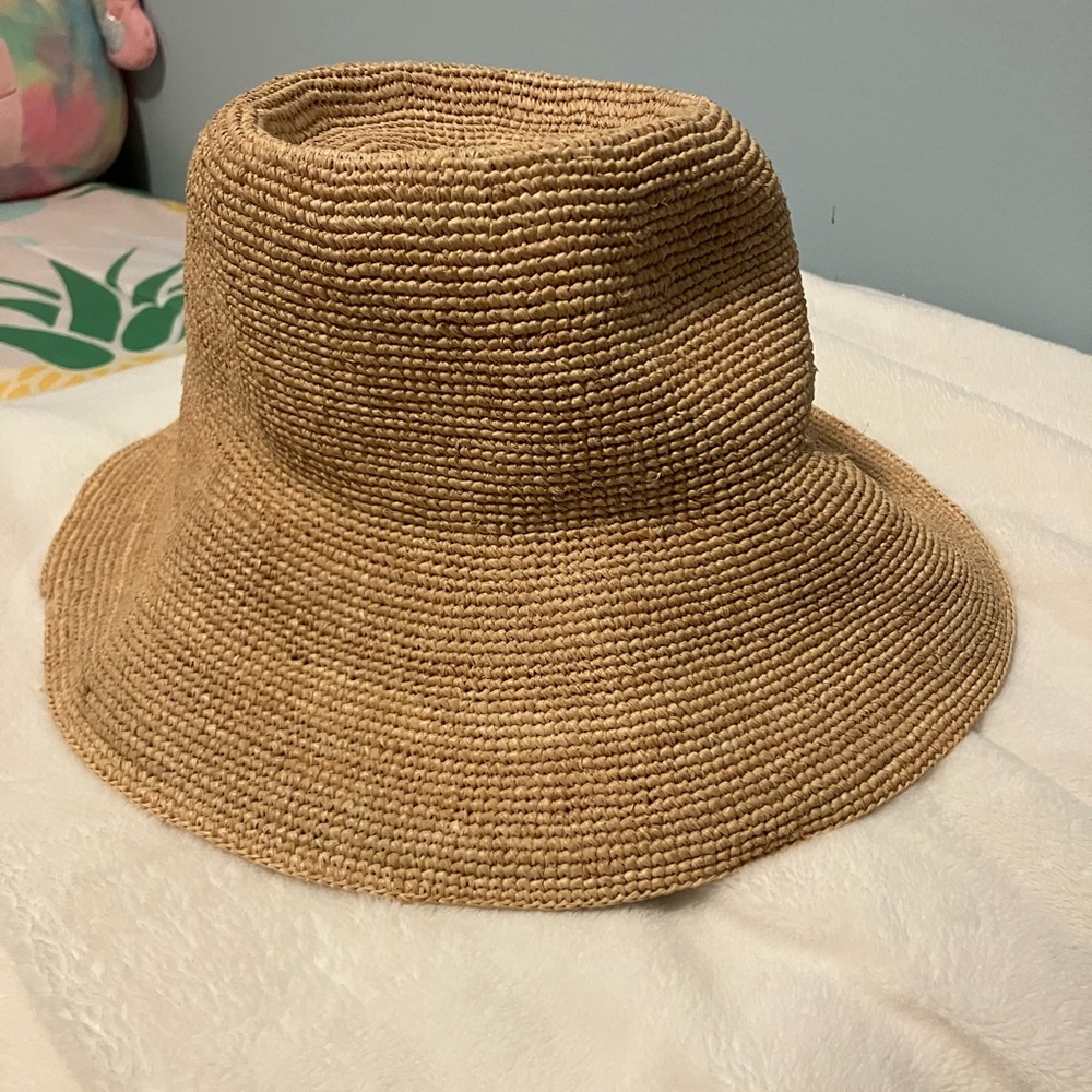 Aritzia Tan Raffia Sun Hat
